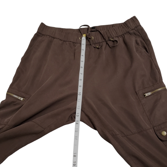 Banana Republic Soft Tencel Cargo Jogger Pants Dark Oak Brown Sz Large 536089 - Picture 10 of 14